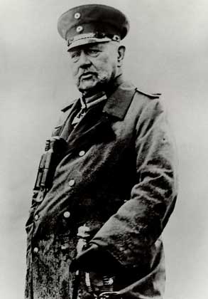 Пауль фон Гинденбург - фактический главнокомандующий германскими войсками в Первой мировой войне