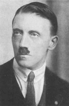  Гитлер в начале 20-х гг.