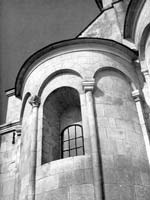 Галич церковь Пантелеймона 12 век апсида.jpg