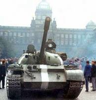 советский танк в Праге